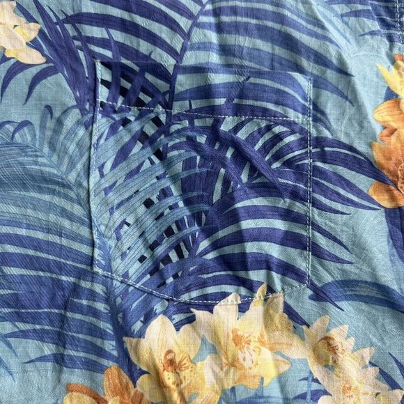 Tommy Bahamas Silk Shirt Original Fit Hawaiian Men Size XL Camp Button Up Floral - Picture 4 of 9